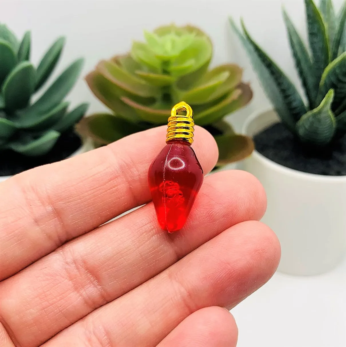 4 or 20 Pieces: Red Christmas Lightbulb 3D Acrylic Charms