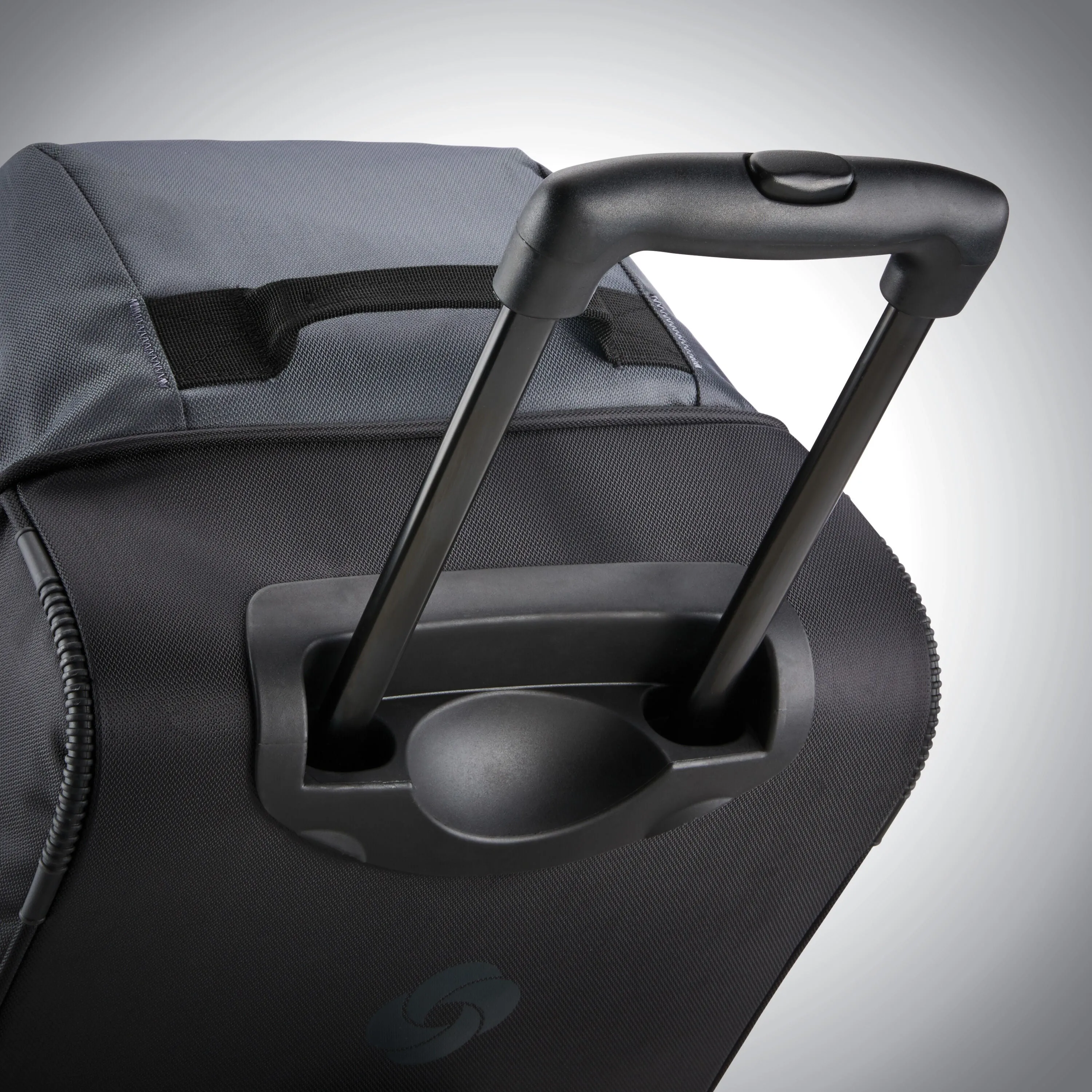 Andante 2 Wheeled Duffel 22"